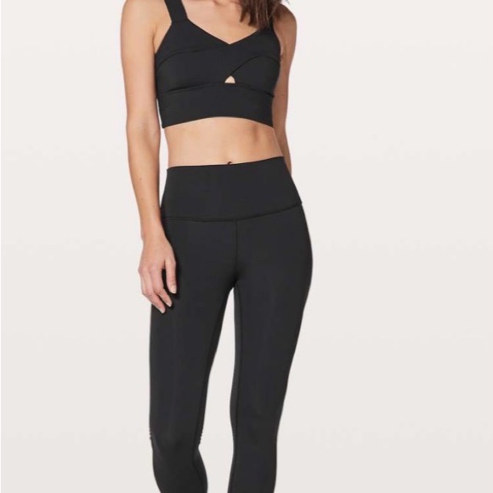 Lululemon Wild Twist Bra Black Size 6 Longline Twist Front - Picture 2 of 5